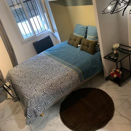 Апартаменты Charmant Studio Dans Maison Сарсель Экстерьер фото
